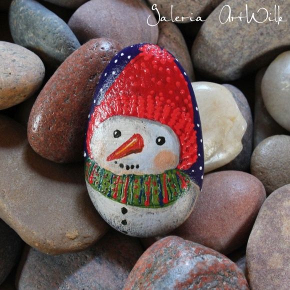 Hand painted pebble "Snowman"