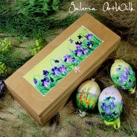 Collection of 3 duck Easter eggs in wooden box