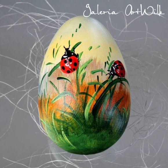 Wooden Easter egg " Ladybugs"