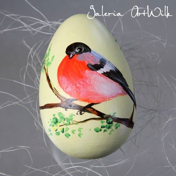 Wooden Easter egg with bullfinch