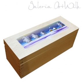 Collection of 3 glass balls in wooden box 39121