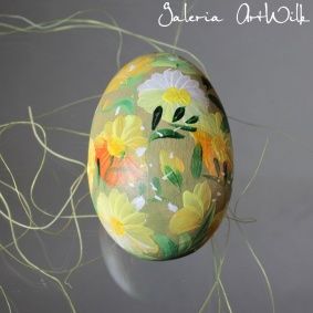 Wooden easter egg 